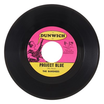 Lot 11 - THE BANSHEES – PROJECT BLUE US DUNWICH 7” (D-129)