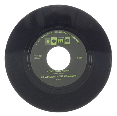 Lot 33 - SIR WINSTON & THE COMMONS – COME BACK AGAIN US SOMA 7” (1454)