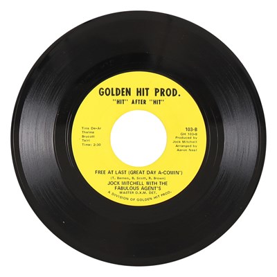 Lot 22 - JOCK MITCHELL WITH THE FABULOUS AGENT'S – NO MAD WOMAN US GOLDEN HIT PROD. 7” (103)
