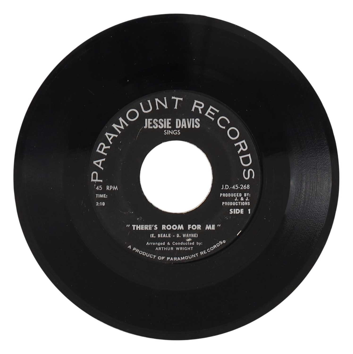 Lot 48 - JESSIE DAVIS – THERE'S ROOM FOR ME US PARAMOUNT RECORDS 7” (J.D.-45-268)