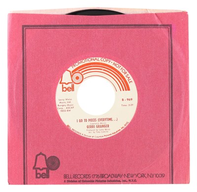 Lot 159 - GERRI GRANGER – I GO TO PIECES C/W DARLING TAKE ME BACK (I'M SORRY) US BELL 7” DEMO (B-969)
