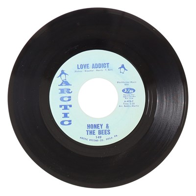 Lot 173 - HONEY & THE BEES – LOVE ADDICT US ARCTHO 7” (149)