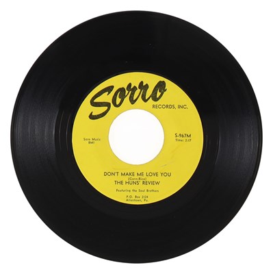 Lot 274 - THE HUNS' REVIEW – DON'T MAKE ME LOVE YOU US SORRO RECORDS, INC. 7” (S-967M / S-967Z)