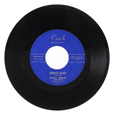 Lot 282 - CHUCK HENLEY AND BAND – BROKEN HEART US COACH 7” (COH-811)