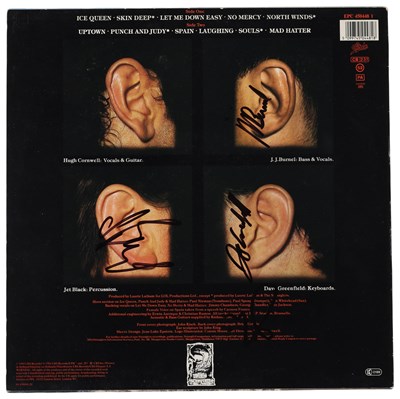Lot 467 - THE STRANGLERS - SIGNED LP.