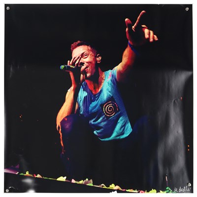 Lot 136 - COLDPLAY - CHRIS MARTIN - PHOTOGRAPHER SIGNED LARGE FORMAT PHOTO PRINT.