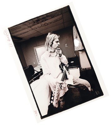 Lot 142 - NIRVANA - HIGH-QUALITY PHOTOGRAPH OF KURT COBAIN.