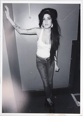 Lot 145 - AMY WINEHOUSE - LARGE FORMAT PRINT OF A 2007 PORTRAIT.