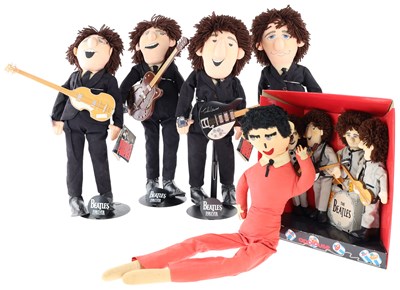 Lot 146 - BEATLES FOREVER APPLAUSE DOLLS.