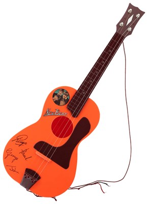 Lot 151 - THE BEATLES - ORGINAL NEW BEAT SELCOL GUITAR IN BOX.