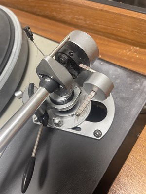 Lot 37 - THORENS TD-125 MKII TURNTABLE.