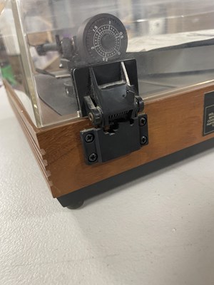 Lot 43 - LINN SONDEK LP-12 TURNTABLE.
