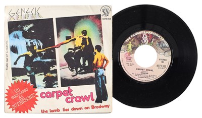 Lot 25 - GENESIS CARPET CRAWL 7" RARE ITALIAN PRESS