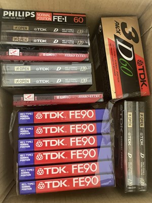 Lot 41 - VINTAGE AUDIO / VIDEO EQUIPMENT, CASSETTES & ACCESSORIES.