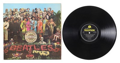 Lot 26 - 'SGT. PEPPER'S LONELY HEART'S CLUB BAND' LP - UK 1967 MONO WIDE-SPINE