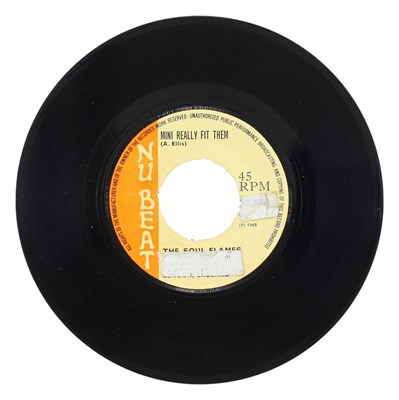 Lot 121 - THE SOUL FLAMES - 'MINI REALLY FIT THEM' 7" - UK NU BEAT 1968