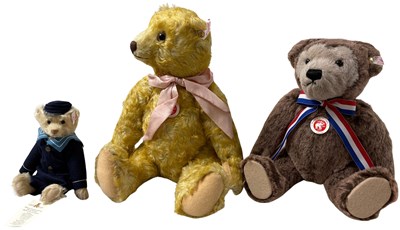 Lot 29 - THREE STEIFF BEARS