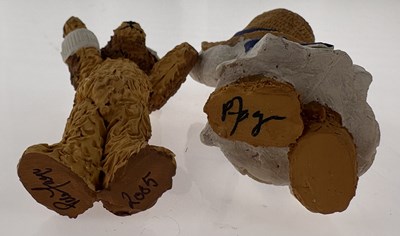 Lot 31 - 11 MINIATURE BEAR FIGURINES (POSSIBLE COLOUR BOX FIGURINES)