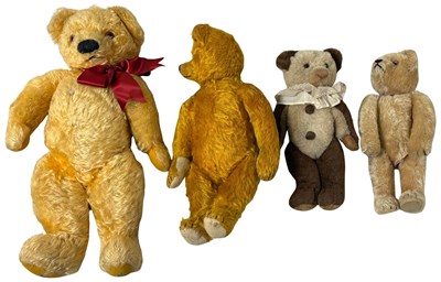 Lot 38 - 4 MIXED VINTAGE BEARS