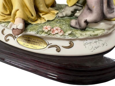 Lot 43 - GIUSEPPE ARMANI DISNEY SNOW WHITE AND DOPEY SCULPTURE