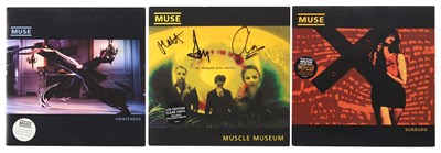 Lot 81 - MUSE 7" PACK INCLUDING SIGNED MUSCLE MUSEUM