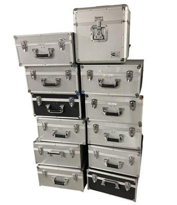 Lot 595 - TWELVE STRONG RECORD CASES.