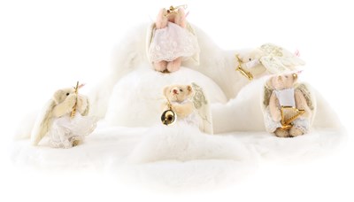 Lot 74 - STEIFF HEAVENLY CHOIR TEDDY BEAR SET (037115)