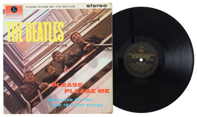 Lot 116 - THE BEATLES - 'PLEASE PLEASE ME' LP - UK 1963 STEREO BLACK & GOLD W/ 'DICK JAMES' CREDITS