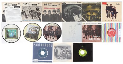 Lot 92 - THE BEATLES - 7" PACK (INC OFFICIAL BEATLES FAN CLUB FLEXIS)