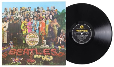 Lot 114 - THE BEATLES - SGT. PEPPERS LONELY HEARTS CLUB BAND LP (MONO ORIGINAL - PMC 7027 - ARCHIVE COPY)