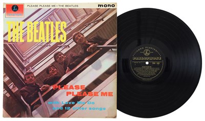 Lot 117 - THE BEATLES - PLEASE PLEASE ME LP (1ST UK BLACK AND GOLD - PMC 1202)
