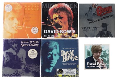 Lot 414 - DAVID BOWIE 7", MINI BOX SET PACK INCLUDING ARCHIVE COPIES