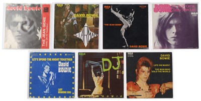 Lot 461 - DAVID BOWIE OVERSEAS 7" PACK