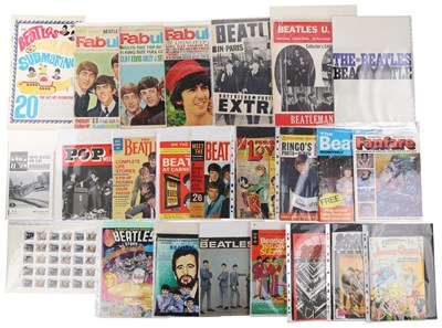 Lot 214 - THE BEATLES - BOOKS AND MAGAZINES COLLECTION.