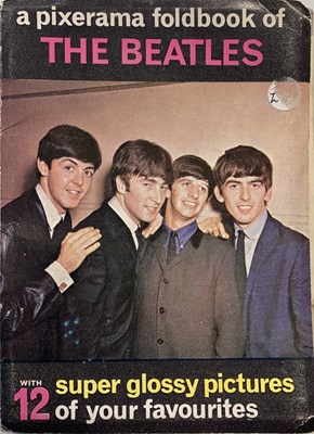 Lot 467 - BEATLES MEMORABILIA - INC 1960S COLLECTABLES AND MAGAZINES.