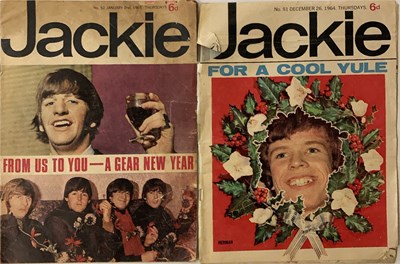 Lot 467 - BEATLES MEMORABILIA - INC 1960S COLLECTABLES AND MAGAZINES.