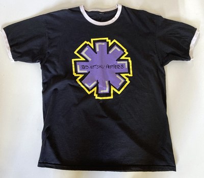 Lot 46 - MUSIC MEMORABILIA - FREDDY BANNISTER BOOK  / ORIGINAL THIN LIZZY T-SHIRT.
